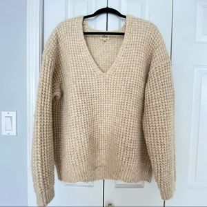 Aritizia Wilfred V-Neck Sweater